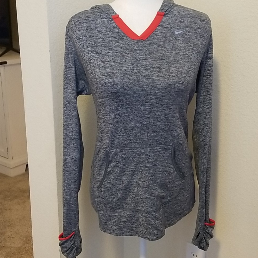 NIKE DRI-FIT HOODED PULLOVER